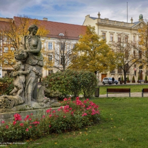 Szczecin, Plac Orła Białego - Posąg Flory oraz Pałac "Pod Globusem"